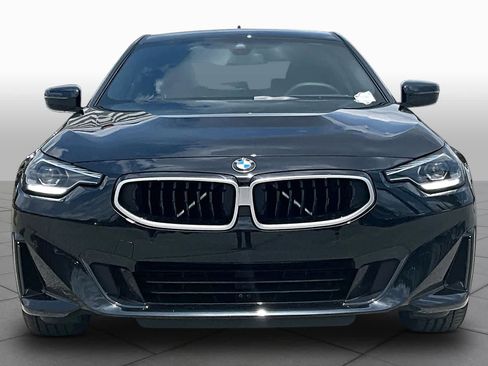 Used 2025 BMW 230i Coupe w/ Convenience Package RWD image 3
