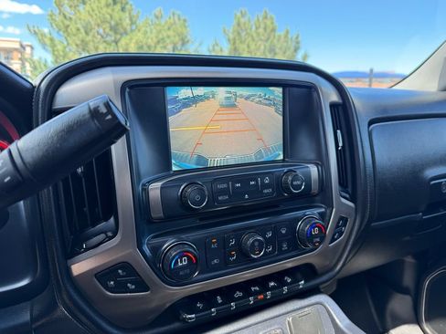 Used 2016 GMC Sierra 1500 Denali w/ Enhanced Driver Alert Package AWD/4WD image 33