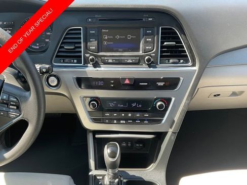 Used 2016 Hyundai Sonata SE image 17