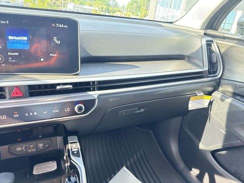 New 2026 Kia Sorento SX AWD/4WD image 13