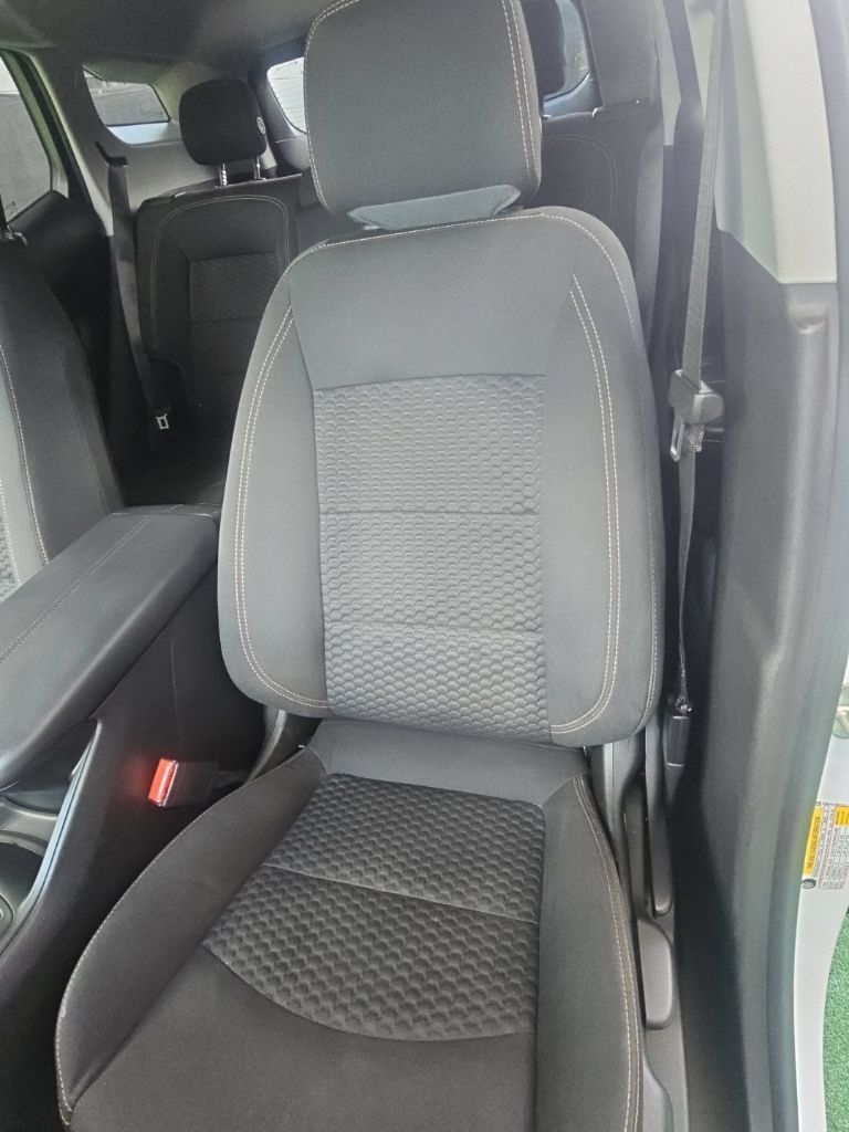 Used 2020 GMC Terrain SLE FWD image 22