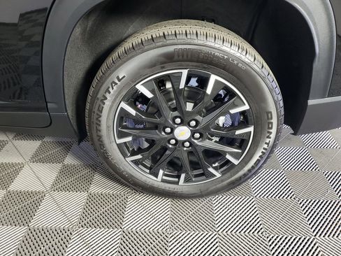 New 2026 Chevrolet Traverse LT w/ Sun and Wheel Package FWD image 31
