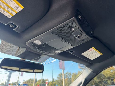 Used 2022 Ford F250 Lariat w/ Black Appearance Package image 35