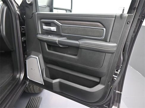 New 2025 RAM 2500 Laramie image 34