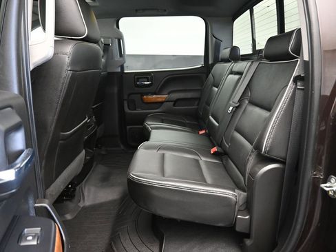 Used 2019 Chevrolet Silverado 2500 High Country image 34