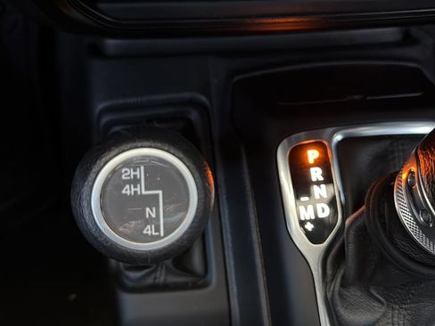 Used 2022 Jeep Wrangler Unlimited Sport S image 25