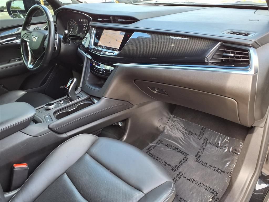Used 2024 Cadillac XT6 Sport w/ Technology Package AWD/4WD image 8