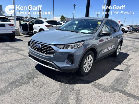 Used 2025 Ford Escape Active AWD/4WD image 1
