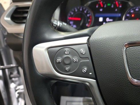 Used 2023 GMC Acadia SLT w/ Preferred Package image 21