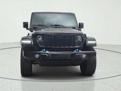 Used 2024 Jeep Wrangler High Altitude AWD/4WD image 2