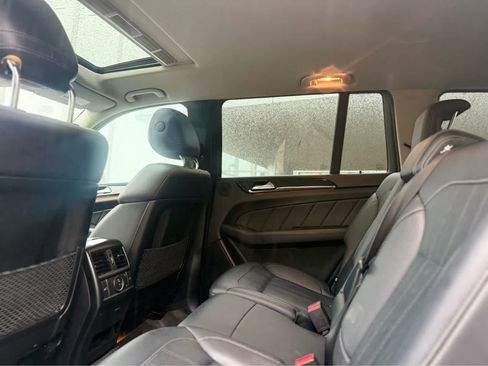 Used 2016 Mercedes-Benz GL 450 4MATIC image 5