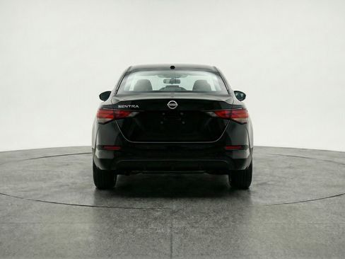 Used 2025 Nissan Sentra S image 7