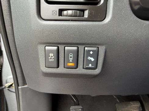 Used 2013 Nissan Titan PRO-4X image 26