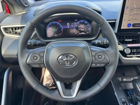 Certified 2026 Toyota Corolla Cross XLE w/ Convenience Package image 8