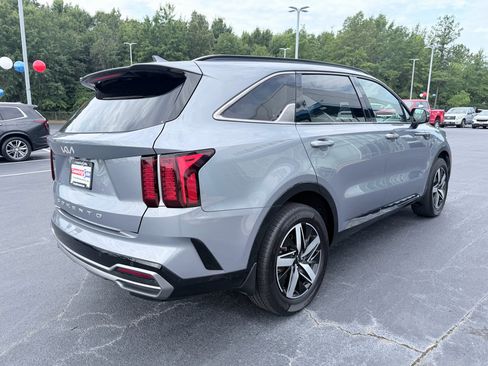 Used 2022 Kia Sorento S FWD image 6