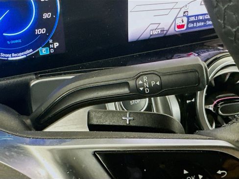 Used 2024 Mercedes-Benz EQB 250+ image 25