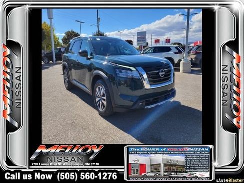 Used 2023 Nissan Pathfinder SL image 4