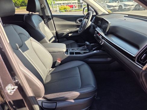 Used 2025 Kia Sorento S AWD/4WD image 27