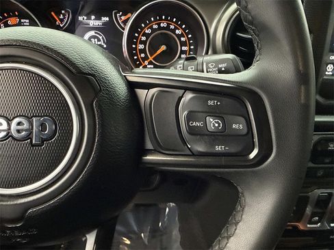 Used 2023 Jeep Wrangler Sport S image 8