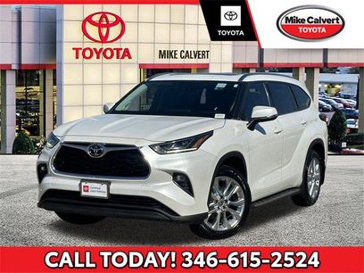 Certified 2022 Toyota Highlander Limited