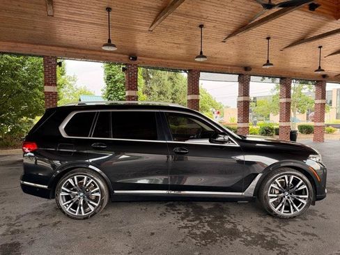 Used 2022 BMW X7 xDrive40i w/ Premium Package AWD/4WD image 5