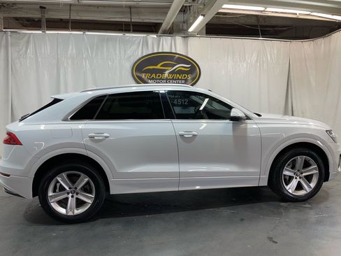 Used 2019 Audi Q8 Premium w/ Convenience Package AWD/4WD image 9