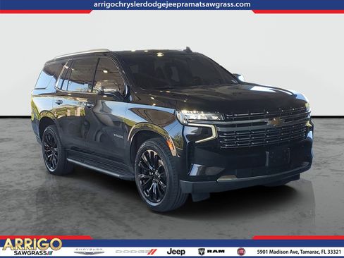 Used 2021 Chevrolet Tahoe Premier w/ Premium Package RWD image 1