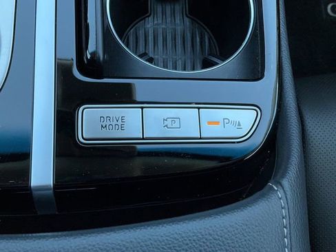 Used 2023 Genesis G80 2.5T image 25