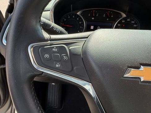 Used 2019 Chevrolet Equinox LT w/ Sun & Navigation Package AWD/4WD image 27