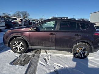Used 2018 Toyota RAV4 XLE video 2