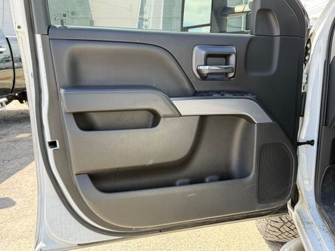 Used 2018 Chevrolet Silverado 1500 LT w/ All Star Edition AWD/4WD image 13