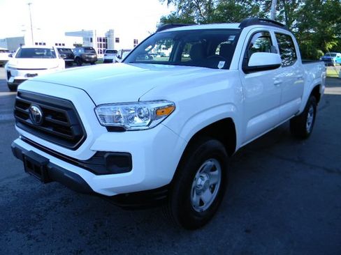 Used 2023 Toyota Tacoma SR AWD/4WD image 7