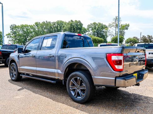 Used 2023 Ford F150 Lariat AWD/4WD image 4