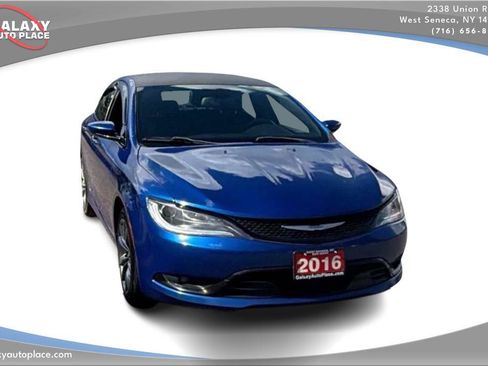 Used 2016 Chrysler 200 S AWD/4WD image 3