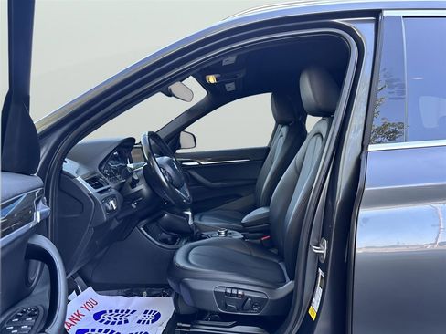 Used 2017 BMW X1 sDrive28i image 12