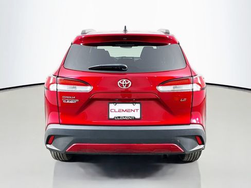 Used 2025 Toyota Corolla Cross LE w/ Moonroof Package FWD image 8