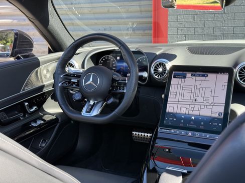 Used 2022 Mercedes-Benz SL 63 AMG 4MATIC image 20