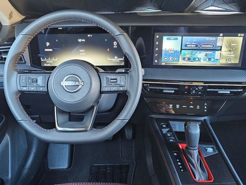 Used 2025 Nissan Kicks SR w/ Illumination Package image 23