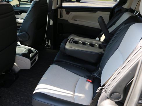 Used 2025 Honda Odyssey Elite image 31