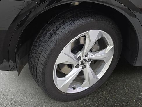Used 2023 Audi Q5 2.0T Premium Plus AWD/4WD image 32