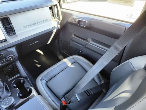 New 2025 Ford Bronco Outer Banks w/ Sasquatch Package image 15