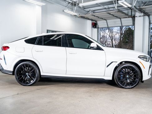 Used 2020 BMW X6 xDrive40i w/ M Sport Package image 5