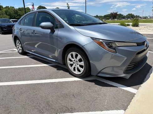 Used 2024 Toyota Corolla LE FWD image 5