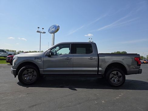Used 2025 Ford F150 Lightning Flash AWD/4WD image 15