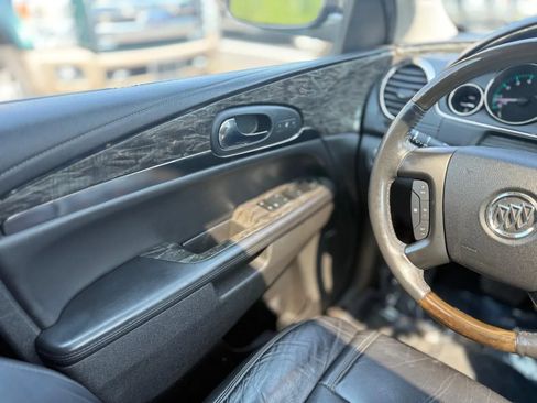 Used 2013 Buick Enclave Leather AWD/4WD image 35