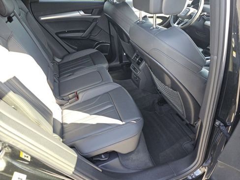 Used 2023 Audi Q5 2.0T Premium Plus w/ Premium Plus Package AWD/4WD image 5
