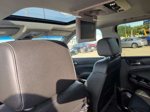 Used 2019 GMC Yukon SLT w/ Premium Edition AWD/4WD image 41