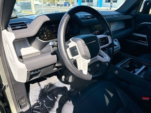Used 2023 Land Rover Defender 110 S image 10