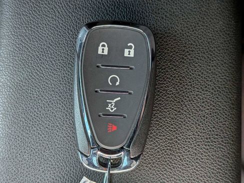 Used 2024 Chevrolet TrailBlazer RS w/ Convenience Package image 33