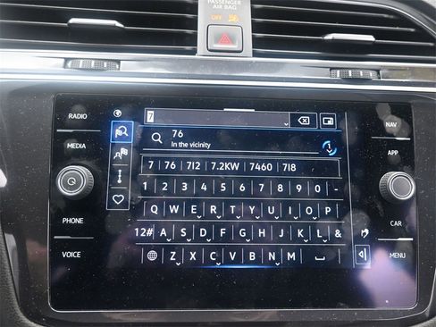 Used 2021 Volkswagen Tiguan SEL Premium R-Line image 26